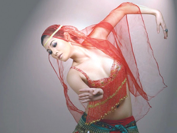 Phạm Ngà gièm pha trai việt