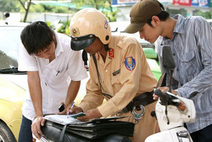 Không được dừng xe để xử phạt 'xe không chính chủ'