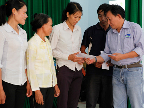 Vinamilk cứu trợ nhân dân vùng lũ Thanh Hóa