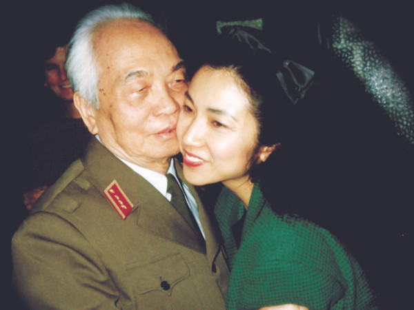 Đạo diễn Hollywood và bức thư gửi Đại tướng