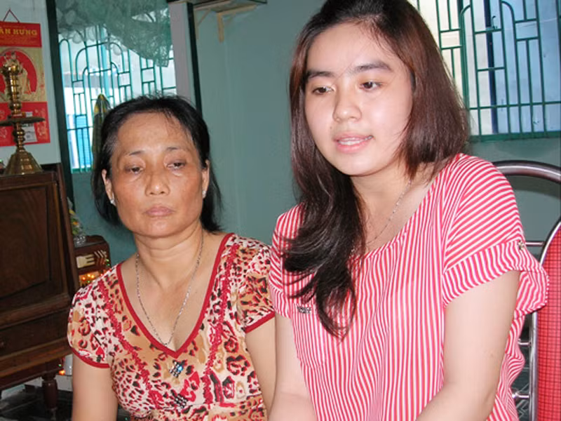 Oan tình của cô dâu bị đại gia hủy hôn