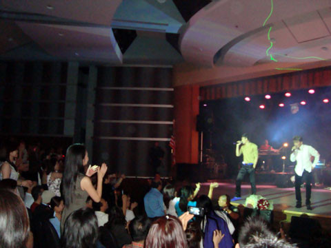 Mỹ: Bắt và xét xử Lý Tống vì tấn công ca sĩ Đàm Vĩnh Hưng