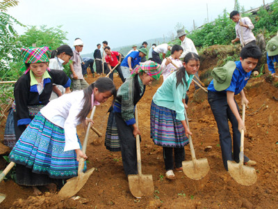 Dùng công nghệ tập hợp thanh niên