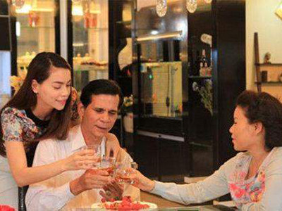 MV Cảm ơn cha: Rầy rà không chỉ vì rượu?