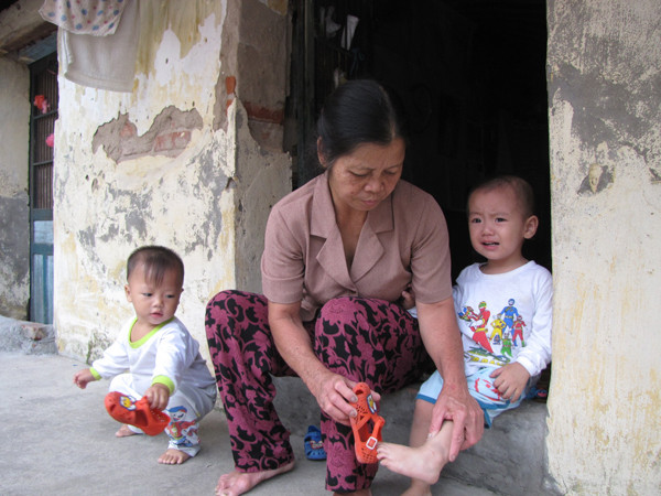 Bảy năm làm mẹ hộ người dưng