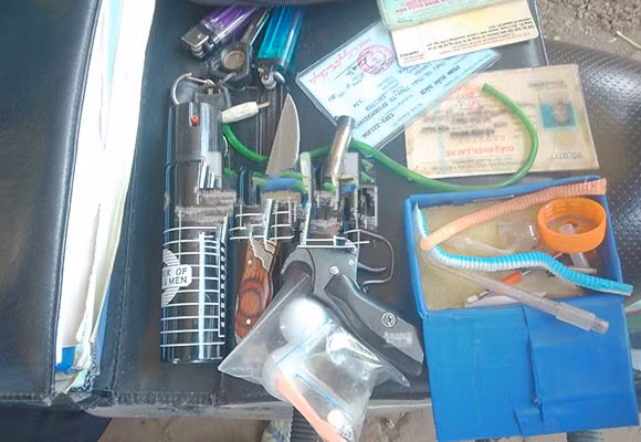 Mang súng, ma túy đi đám cưới để 'phòng thân'