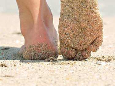 Mẹo tránh gót chân nứt nẻ