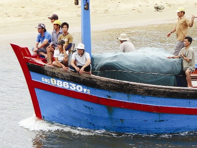 Ngư dân không có tiền hỗ trợ vì thiếu con dấu ở Hoàng Sa