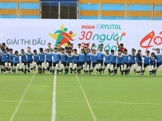'30 người 31 chân – Lotte Xylitol - Tiến lên cùng bè bạn'