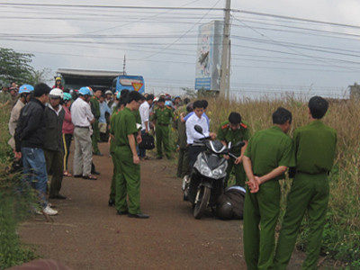 Kinh hoàng phát hiện người đàn ông chết trong tư thế quỳ