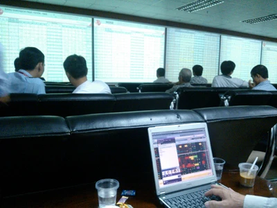 Tuần qua hối ngoại đã đổ nhiều tiền vào chứng khoán