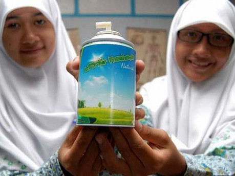 Nước hoa làm từ… phân bò