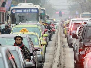 Hà Nội chi gần 2.000 tỷ đồng chống ùn tắc