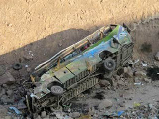 Một xe bus gặp nạn