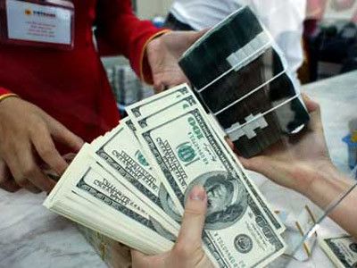 Đổ xô vay... USD