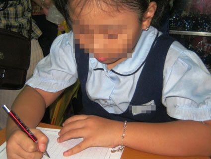 Đủ kiểu làm trẻ “loạn chữ” trước khi vào lớp 1