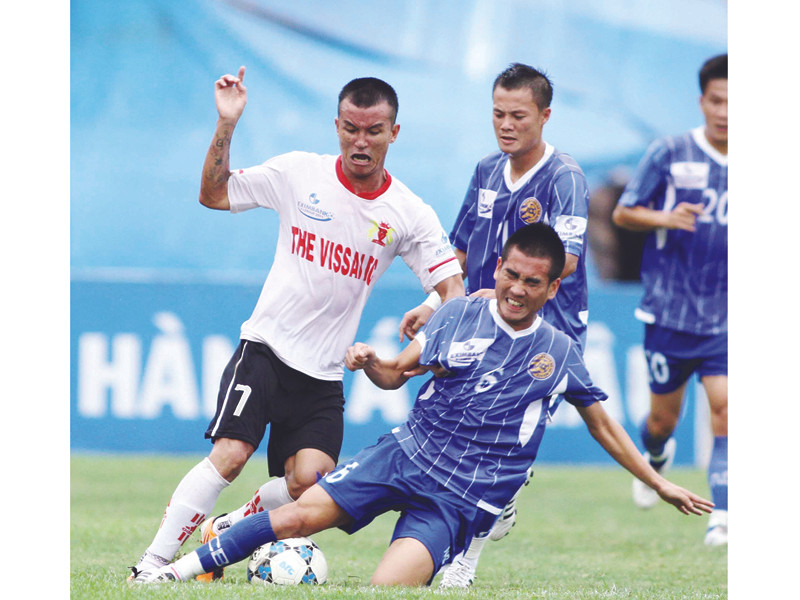 SLNA thẳng tiến tới chức vô địch