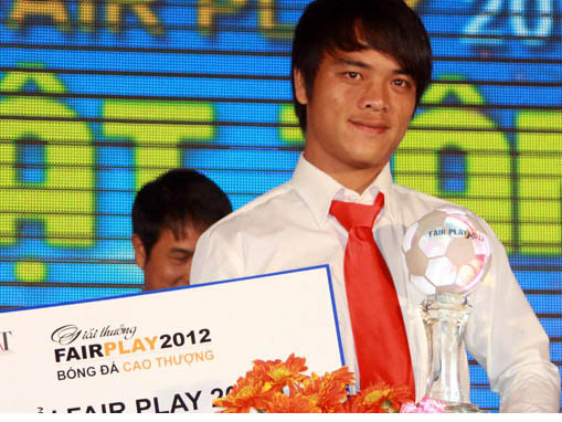 Tố cá độ, Võ Nhật Tân nhận giải fair play