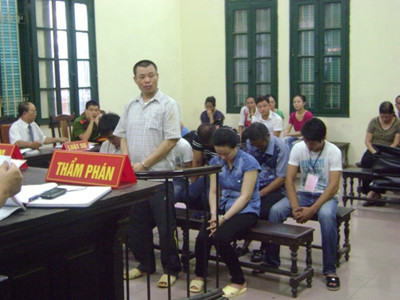 'Vướng' khi xử lý tội bắt người trái phép