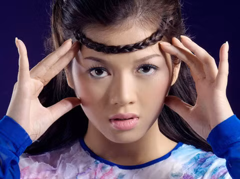 Lý Nhã Kỳ: Kẻ thù lớn nhất của tôi là tính đố kỵ