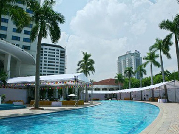 Khi mà cả hai phía trong thương vụ đều đang im lặng, giá trị của thương vụ là đề tài của nhiều đồn đoán