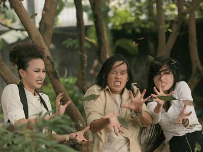 “Bóng ma học đường”