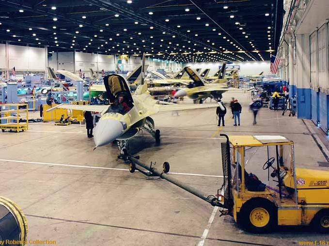 Mỹ tiếp tục sản xuất F - 16 đến năm 2020