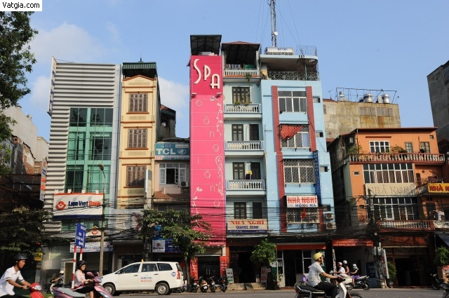 Xé đất, bán nhà trả góp