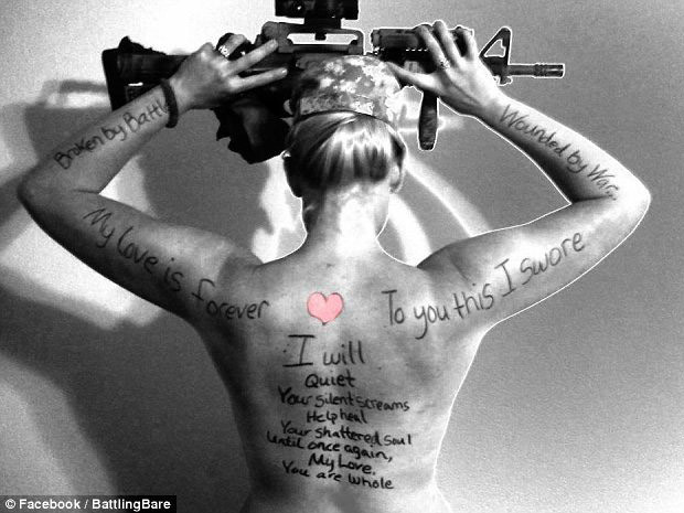 Cô Ashley Wise nghĩ ra cách viết lên lưng trần những thông điệp yêu thương gửi đến người chồng mắc hội chứng PTSD