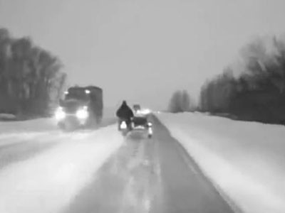 Lái sidecar trong thời tiết âm 30 độ C