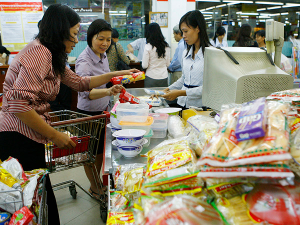 Hà Nội lo hàng Tết