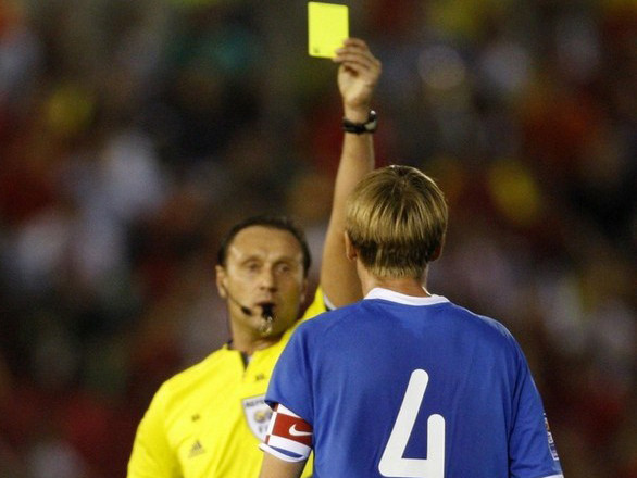 Trọng tài bị cấm hành nghề suốt đời