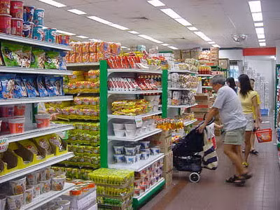 Siêu thị trong nước đua làm nhãn hàng riêng