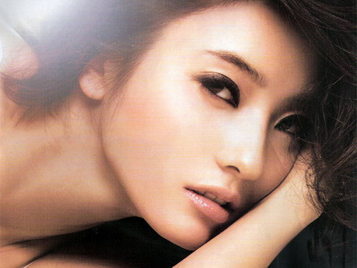 Ngất ngây trước vẻ đẹp của 'búp bê xứ Hàn'