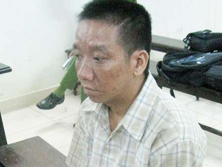 Vợ tố cáo chồng hiếp dâm con gái