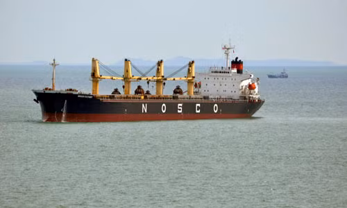 Tàu Việt Nam cứu sống 39 người nước ngoài trên biển