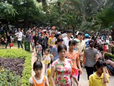 Hà Nội: Khu vui chơi kín người dịp nghỉ lễ 2-9