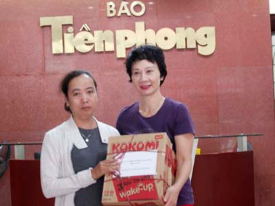 Tiếp tục giúp đồng bào miền Trung bị bão lụt