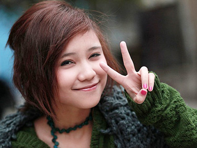 Thiếu nữ xinh đẹp làm video mặt xấu ‘nổi như cồn’ trên Youtube