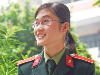 Kết bạn: Nữ sinh có khiếu hài thích lính trẻ giỏi võ