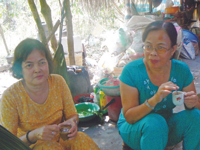 Hai chị em gái trên hoang đảo