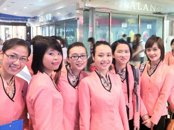 Cẩn trọng với lời mời “thực tập hưởng lương” ở nước ngoài