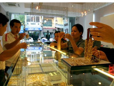 Giá vàng tăng cao: Đâu là 'đỉnh' thật?