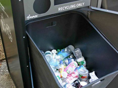 Thùng rác có thể gửi email