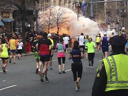 Kịch bản khủng bố ở Mỹ: Vũ khí trước, virus sau