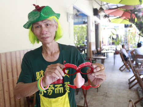 ‘Dị nhân’ bán vé số ở Sài Gòn