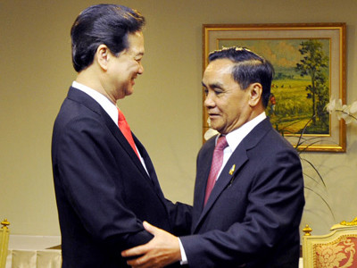 Lào tạm dừng xây đập Xayaboury