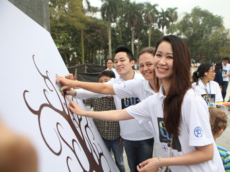 Hơn 300 thanh niên hưởng ứng Giờ Trái Đất