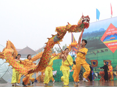 Ngày xuân vui hội Lồng Tồng