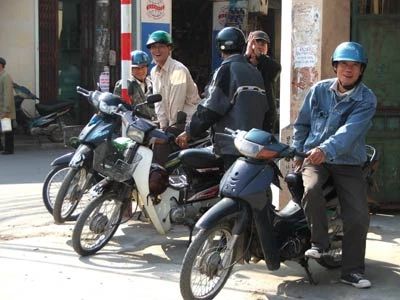 12 bác xe ôm sập bẫy tình